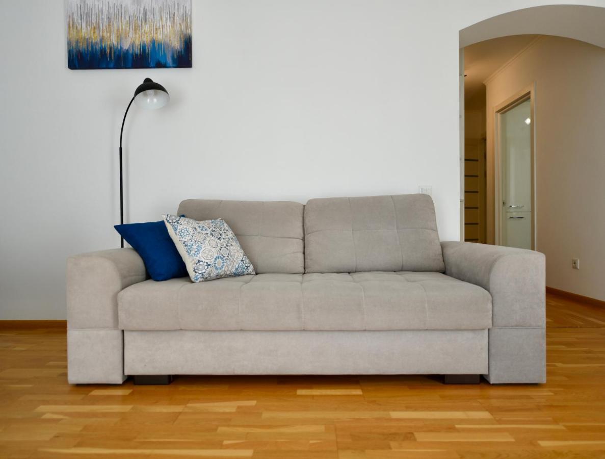 Cozy Apartment Next To The Park Ternopil Esterno foto